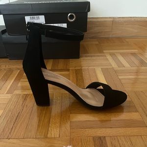Black Opened Toed heels with strap
